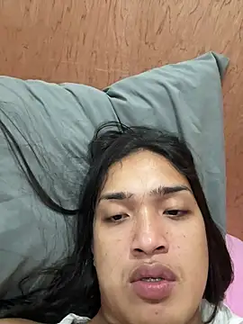 urhotfilipinax live cam on StripChat
