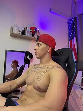 ASHTON_HILS live cam on StripChat