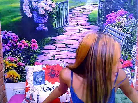 IndianPretty14u2Luv webcam