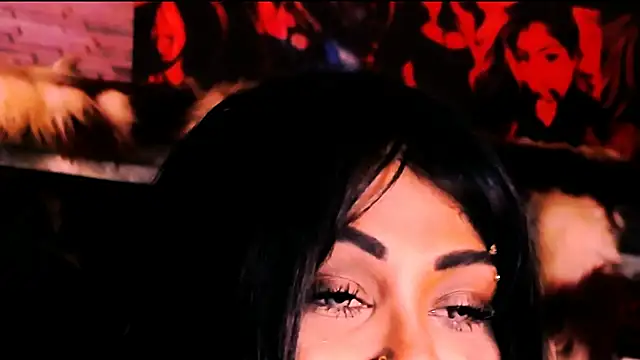 indian_dreamgirl webcam