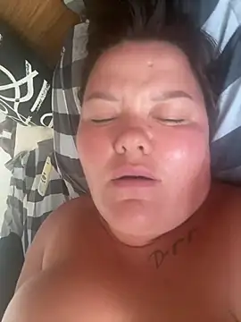 SunnyLeila2101 webcam