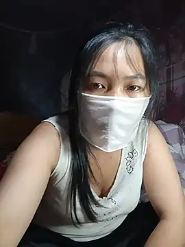Hiha-nn live cam on StripChat