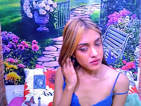 IndianPretty14u2Luv live cam on StripChat