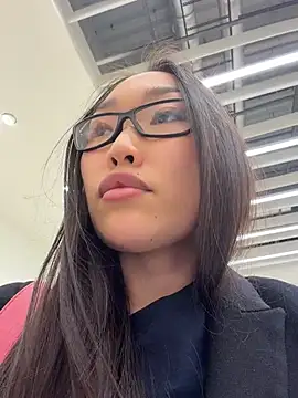 trytomakememoam webcam