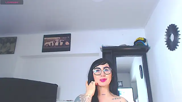 Vicky_hotmilf webcam