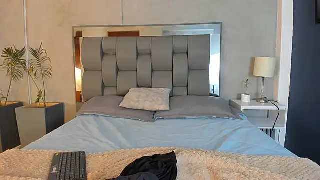 Charlie___Musk webcam