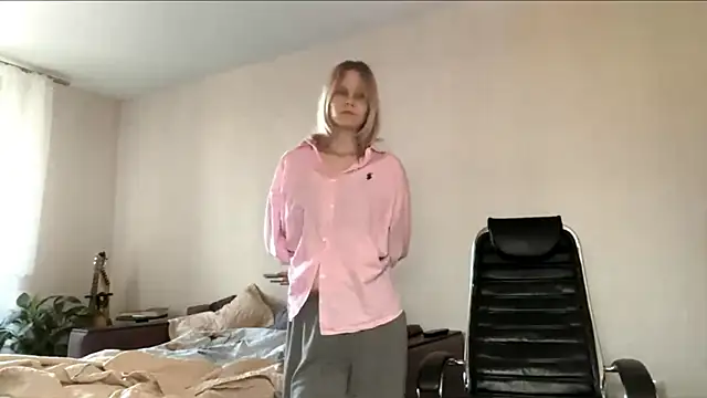 JessicaLowland webcam