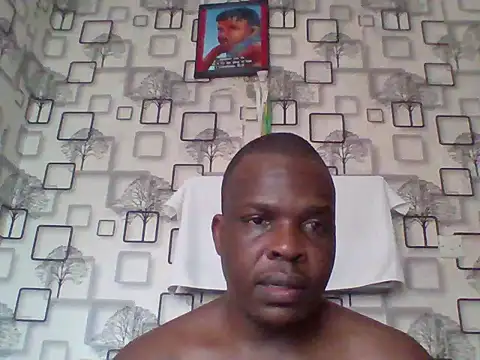 Chumba_001 live cam on StripChat