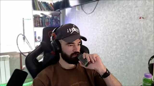 _Serious_Man webcam