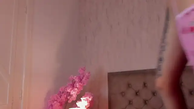 Sienna_brunette webcam
