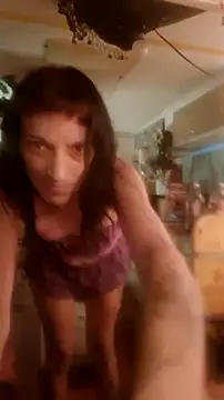whitetrashdirtyslut webcam