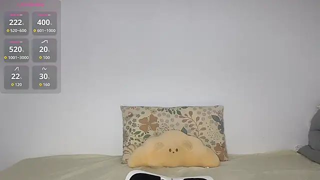 77-Vicky webcam