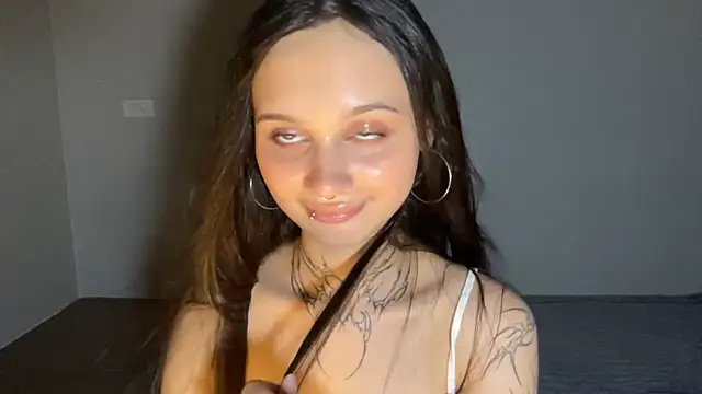 MayraLucarelli webcam