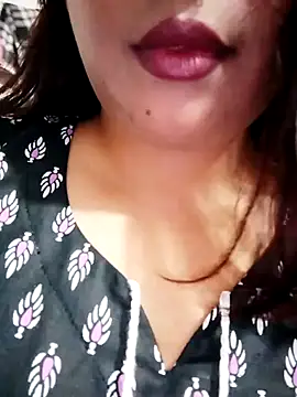 Cute-Nuri webcam