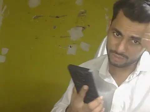 Stubborndesiboy webcam