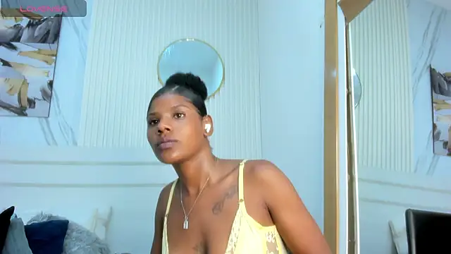 Afro_Luna webcam