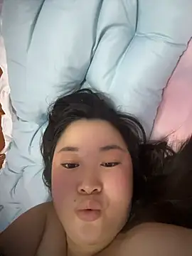 xiaoxiaoaini520 webcam