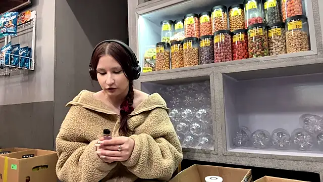 SuzanMoote webcam