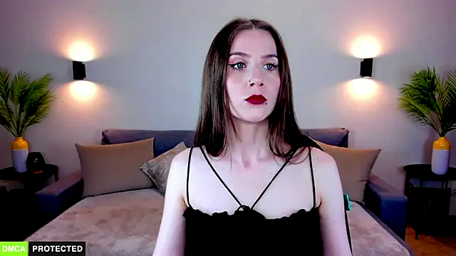 TheWoman__ webcam