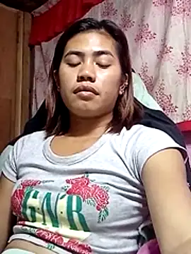 Cutie_body11 webcam