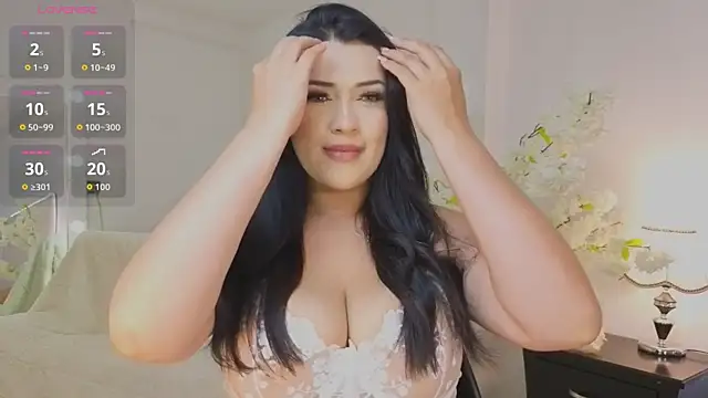InnaVolkova live cam on StripChat