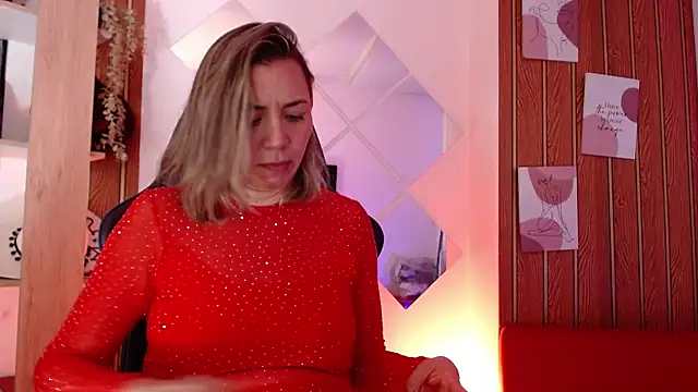 milfsecret69 webcam