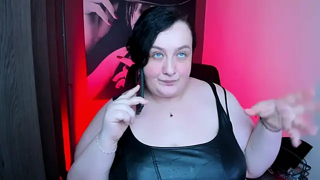 QueenOfHaze webcam