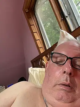 CharlieWeaver22 webcam
