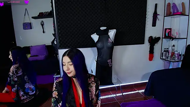 karlamoon23 webcam