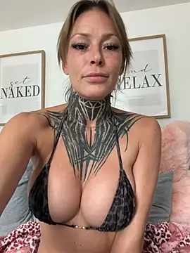 TittenTina webcam