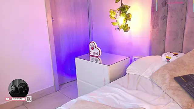 angelicaa_garcia live cam on StripChat