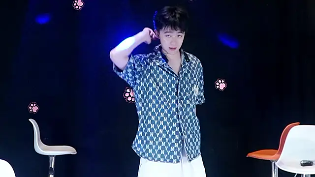 lucky-love888 webcam