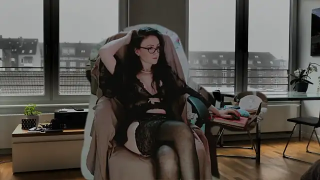 lara_heaven webcam