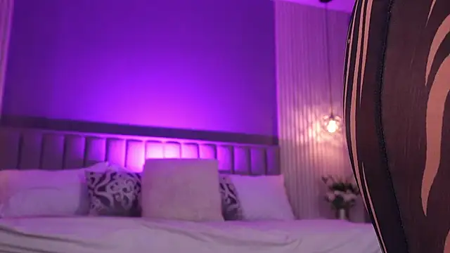 ValeryNova live cam on StripChat