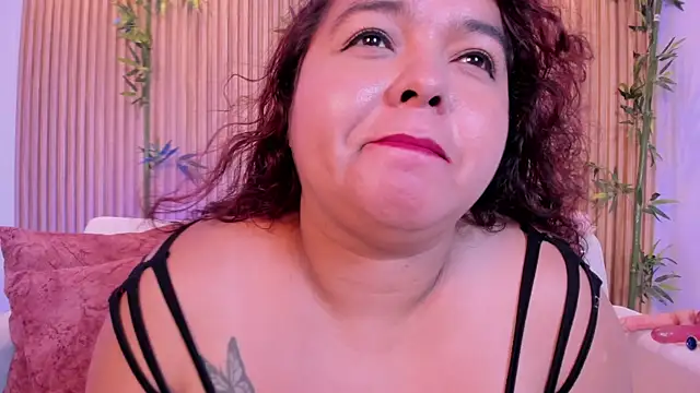 zarulyn live cam on StripChat