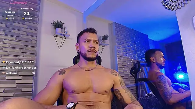 ARON_TAYLER01 webcam