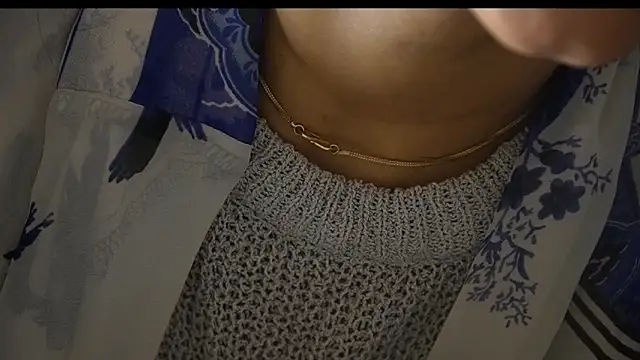-AyeshaSinghania- webcam