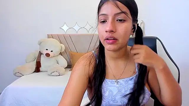 zara_cute webcam