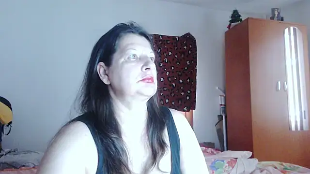 ExtasyMature webcam