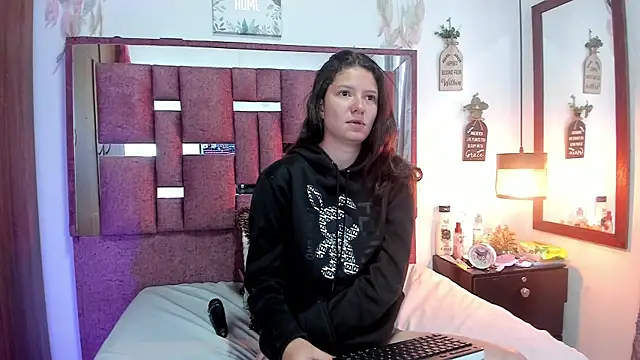 sofy_bonnet1 webcam