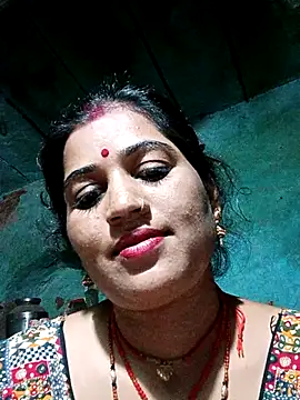Hot_kamla