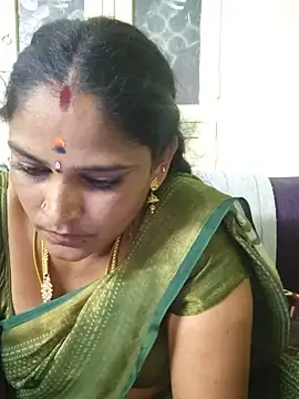 mynatamil143 live cam on StripChat