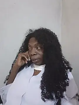 nzanizy live cam on StripChat