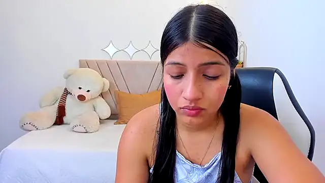 zara_cute webcam