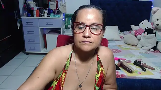 pervert_mommy_ live cam on StripChat