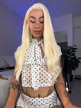 miss_tatiana_'s live cam