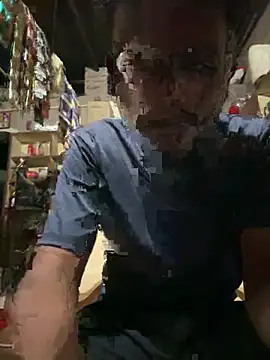Risky_men live cam on StripChat