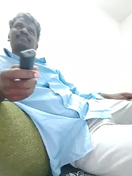 Paramkeerthi live cam on StripChat