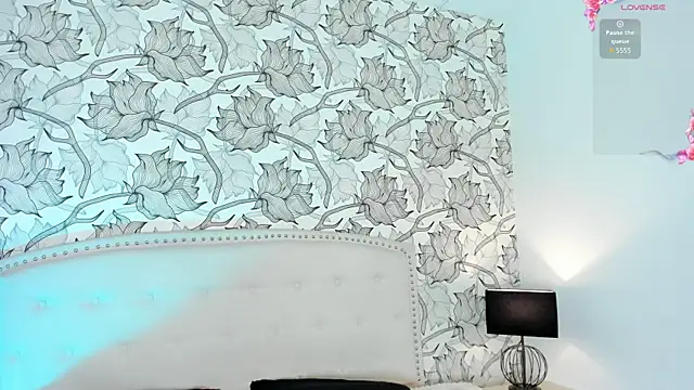 Venusandrea29 webcam