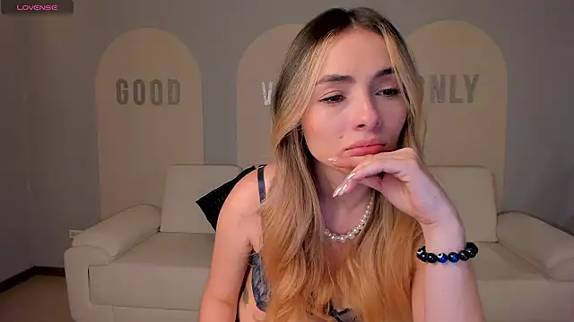 StacyWoods webcam